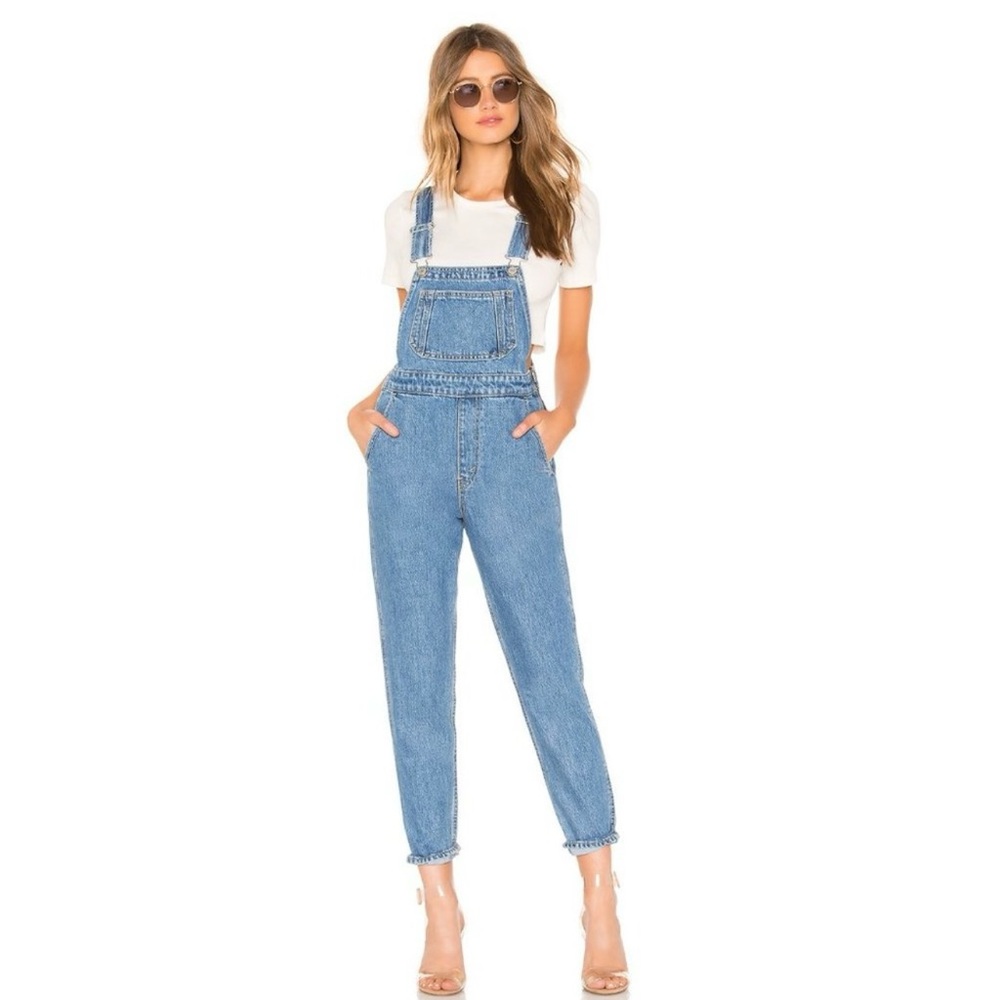 Levi’s high waisted Overalls